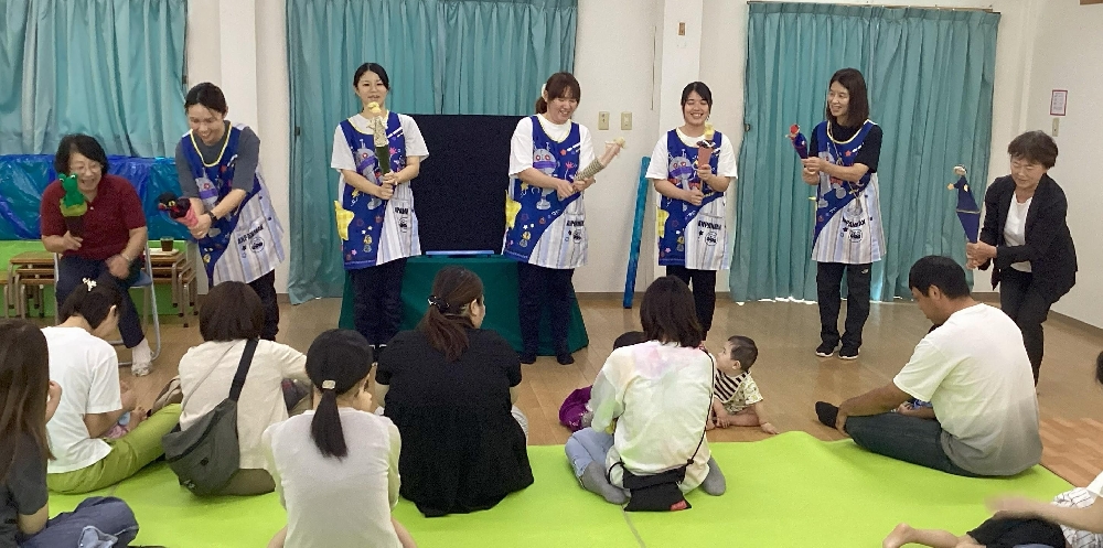 ０・１歳児クラスのおはなし会を行いました🌟